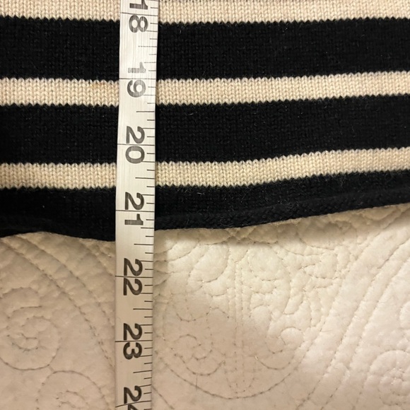 Freego Paris Designer Cashmere  Black and White Striped Crew Neck Sweater, Med - Picture 7 of 8